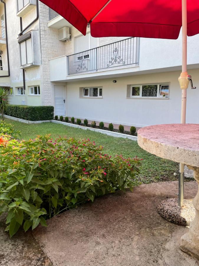Apartment Garden Котор Екстер'єр фото
